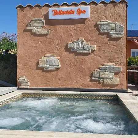 Apartment Bellavista-spa Jacuzzi Sauna Pool Air Conditioning Castilenti