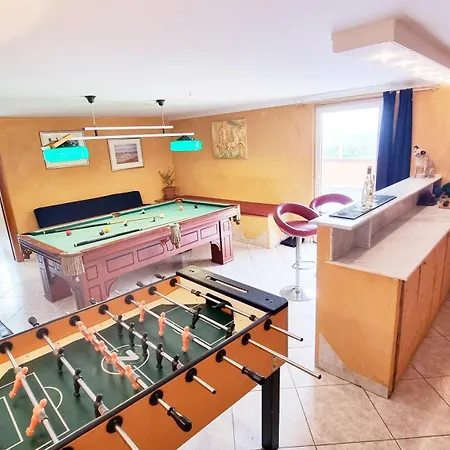 Bellavista-spa Jacuzzi Sauna Pool Air Conditioning Apartment Castilenti