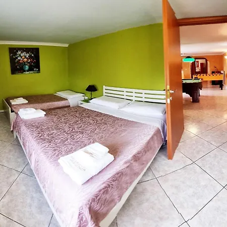 Apartment Bellavista-spa Jacuzzi Sauna Pool Air Conditioning *